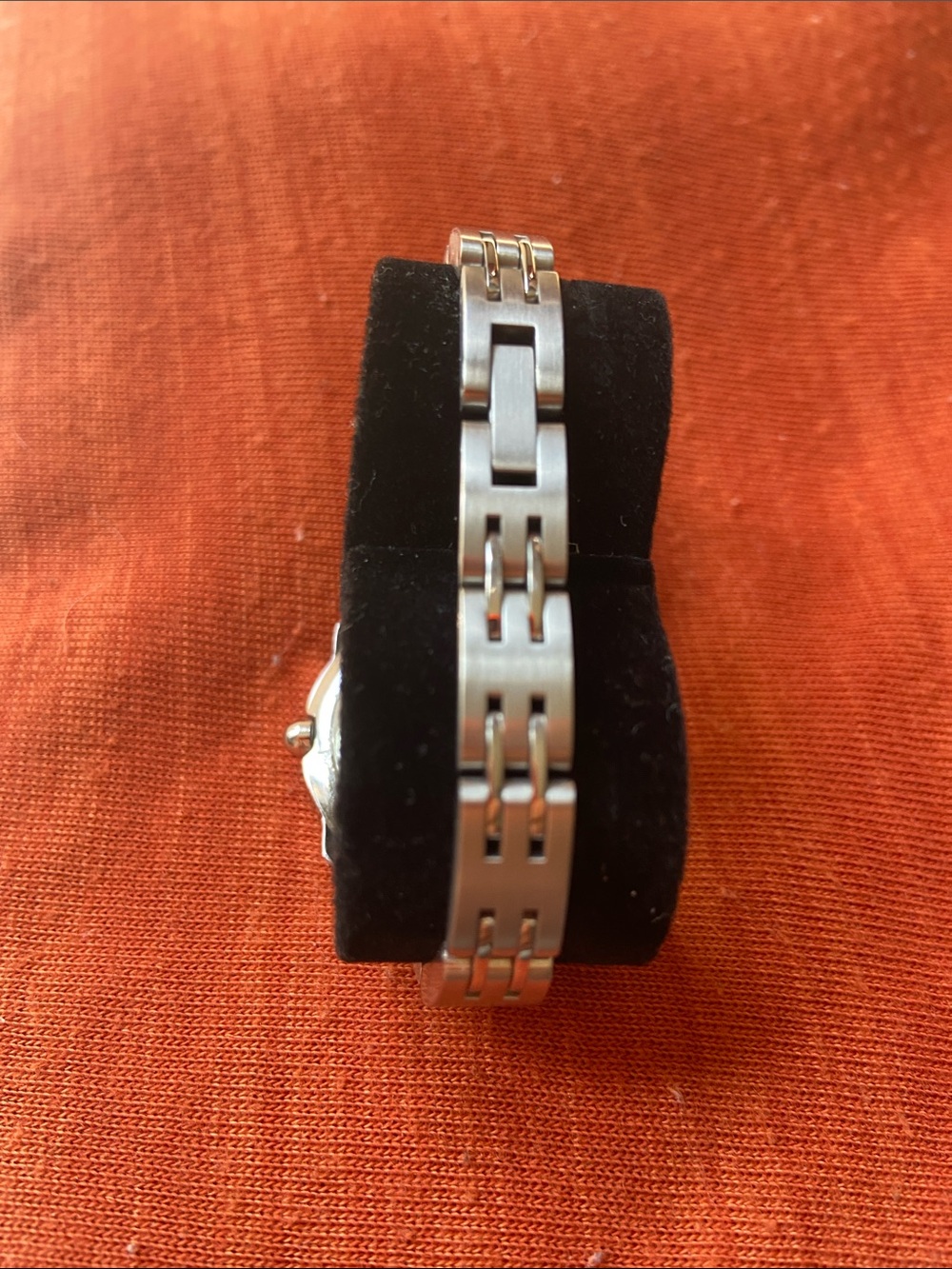 Bulova ladies watch collab with united colors of Benetton - Picture 3 of 3